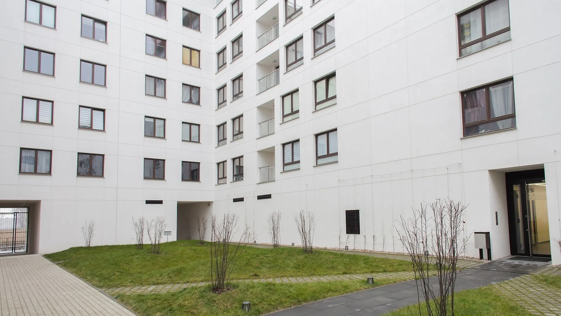 Shortstaypoland Wynalazek B20 Varsó Lengyelország